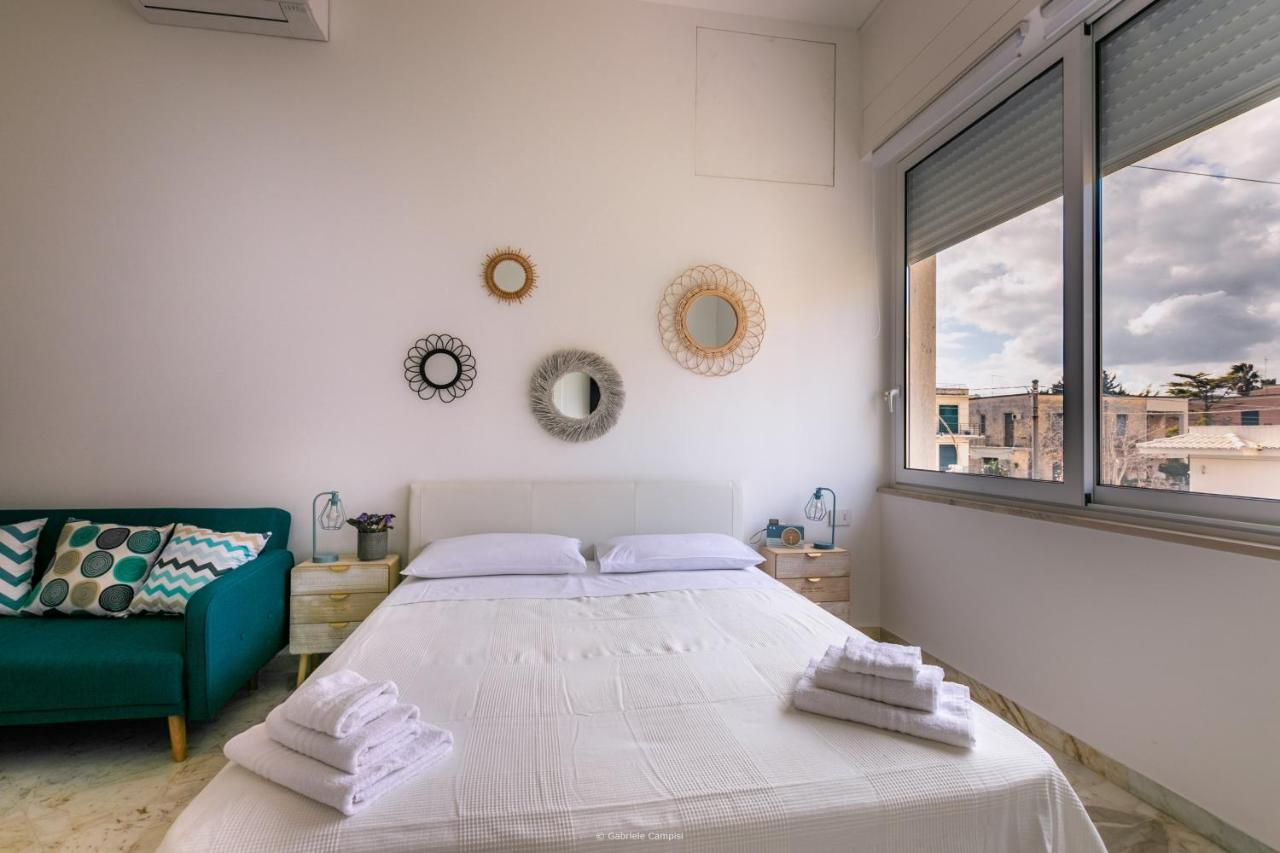 アヴォラ Oniro Bed & Breakfast エクステリア 写真