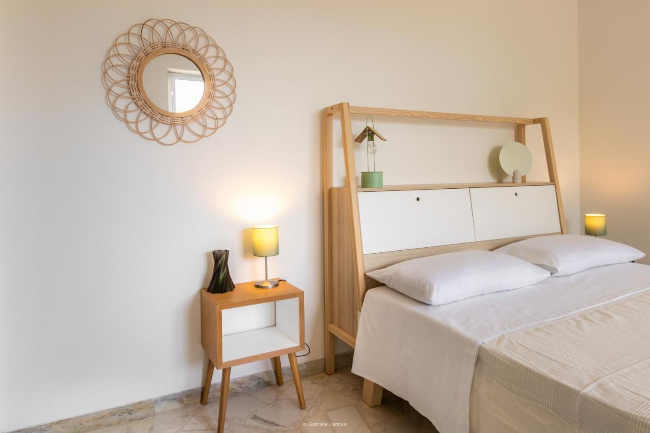 アヴォラ Oniro Bed & Breakfast エクステリア 写真